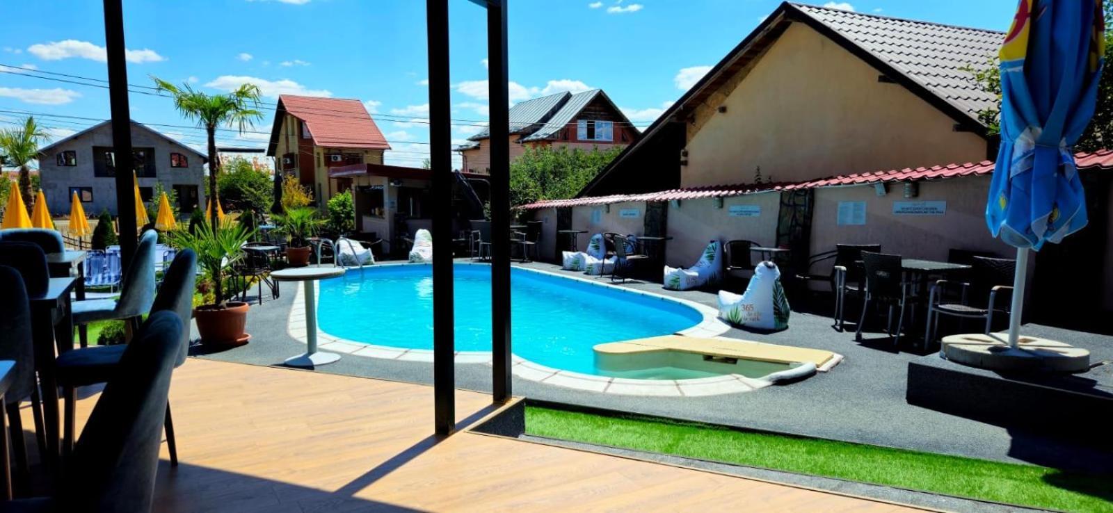 Hypnotic Villa Piteşti Exterior foto